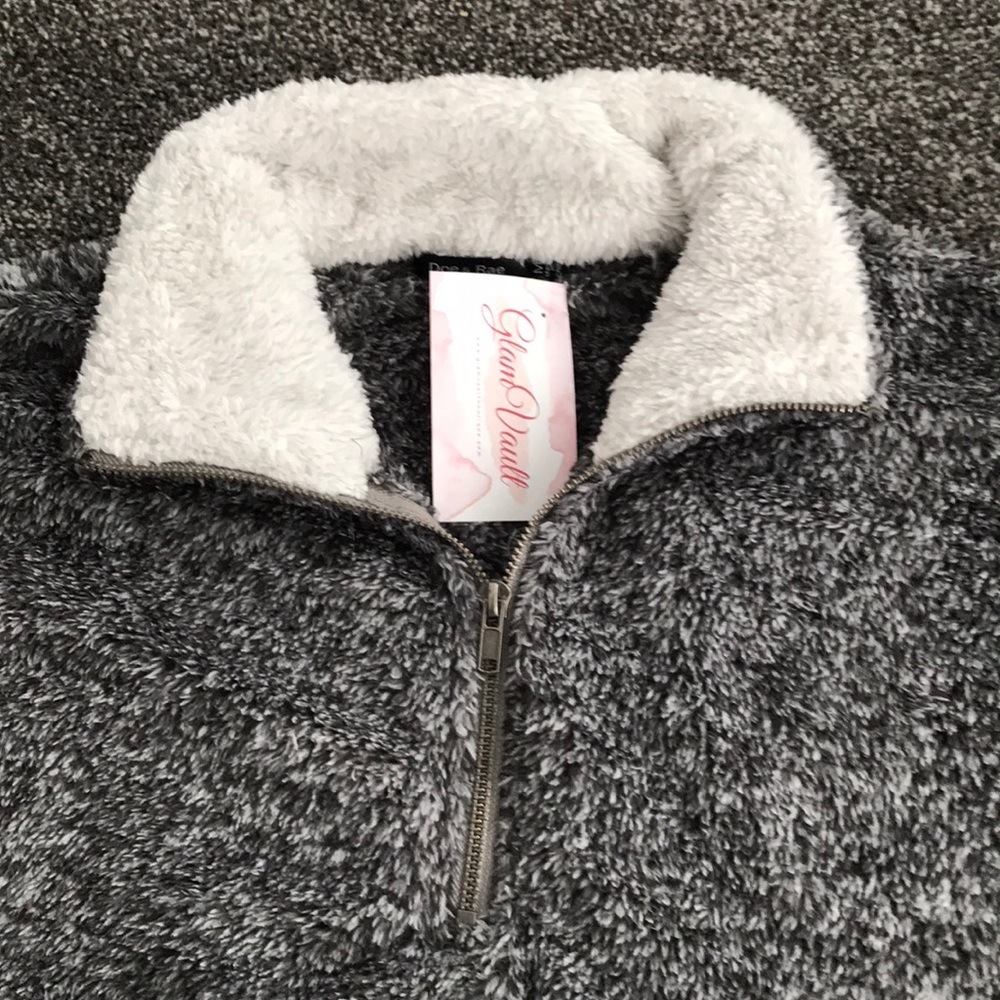 LAST ONE!! Grey Fuzzy Two Toned Zip Up Fleece - Picture 5 of 8
